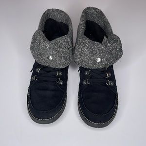 Rocket Dog Black Boots - Women’s size 11 - Professor Cotton/Mittens Fabric